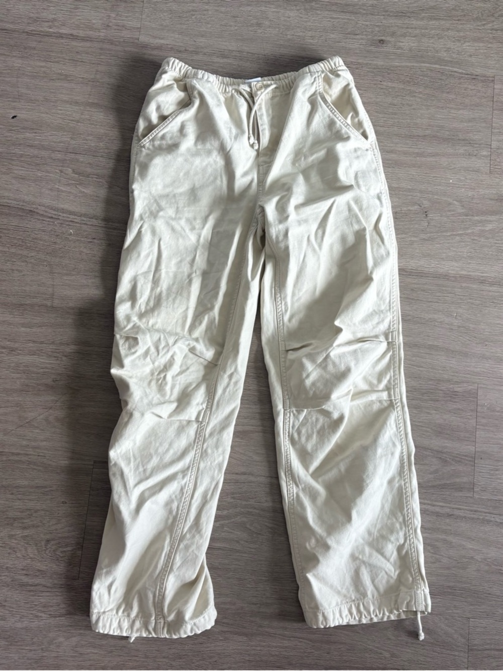 Aritzia TNA Cargo Pants